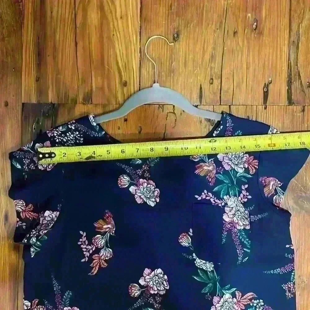 Lily White Floral Black & Navy Blouse tops bundle sleeve size medium - Picture 9 of 12